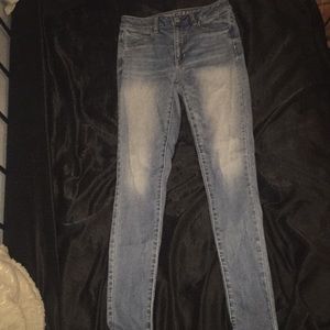 High Wasted American Eagle Jeans